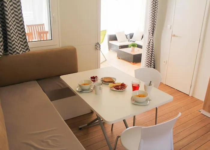 Sweethome ביוגראד נה מורו